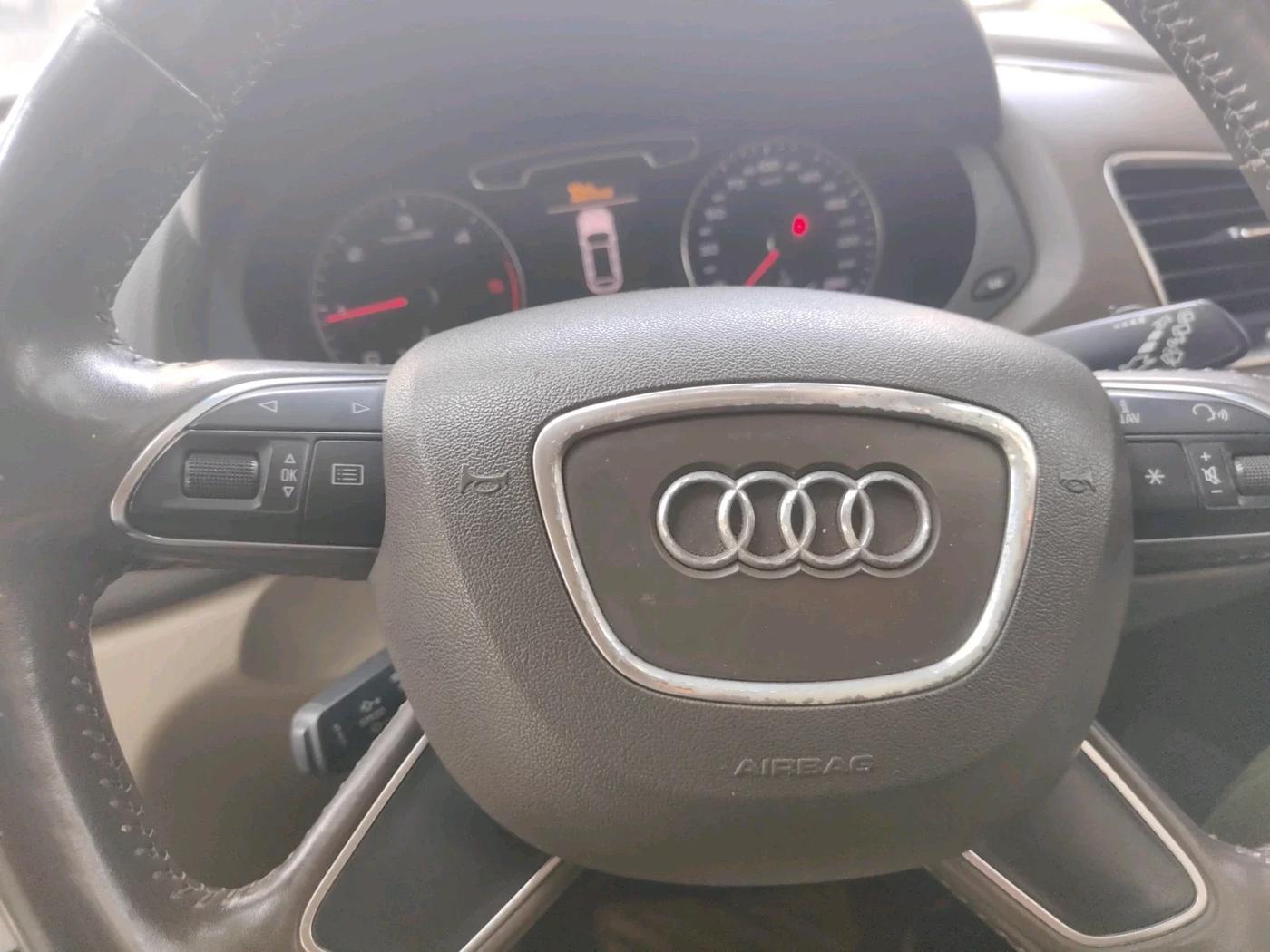 2013 Audi Q3 2.0 TDI MT S EDITION, Diesel, Manual, 84,848 km, interior