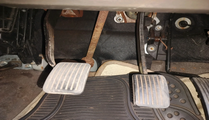 2013 Hyundai i10 MAGNA 1.2, Petrol, Manual, 42,622 km, interior