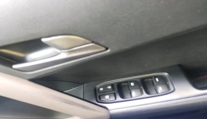 2016 Hyundai Creta SX PLUS 1.6 PETROL, Petrol, Manual, 60,500 km, interior