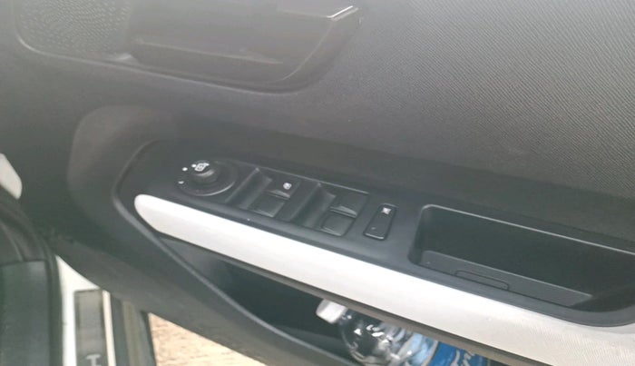 2024 Tata PUNCH Accomplished Plus iCNG, Petrol, Manual, 24,079 km, interior