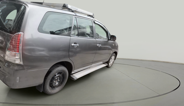 2011 Toyota Innova 2.5 G4 7 STR, Diesel, Manual, 1,22,837 km, exterior