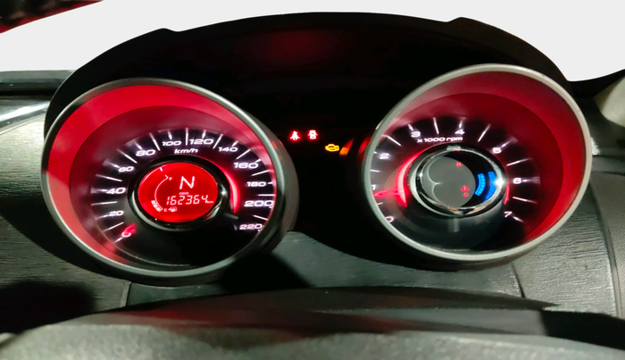 2012 Mahindra XUV500 W8, Diesel, Manual, 1,62,364 km, interior