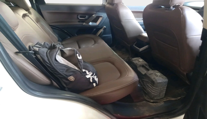 2021 Tata Harrier XZA 2.0L, Diesel, Automatic, 97,097 km, interior