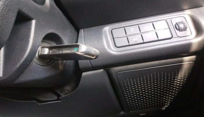 2021 Mahindra Thar LX PETROL HT 4WD AT, Petrol, Automatic, 26,917 km, interior