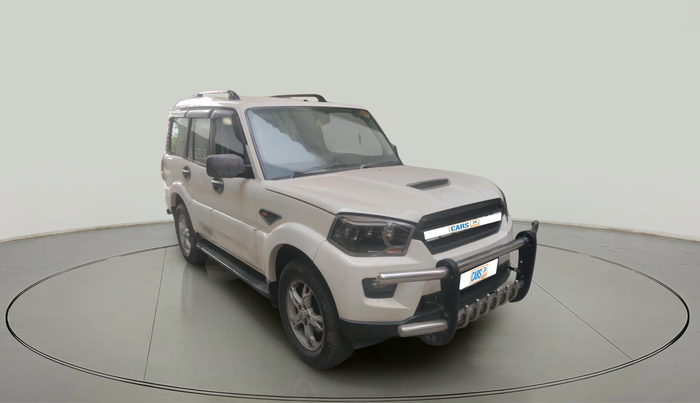 2015 Mahindra Scorpio S10 AT, Diesel, Automatic, 1,05,749 km, exterior