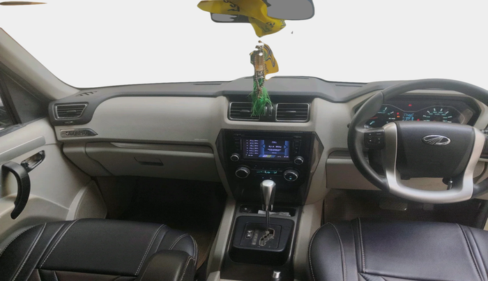 2015 Mahindra Scorpio S10 AT, Diesel, Automatic, 1,05,749 km, interior