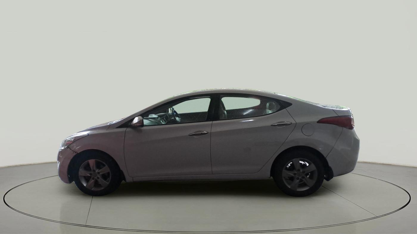 2013 Hyundai New Elantra 1.6 SX AT DIESEL, Diesel, Automatic, 1,76,799 km, exterior