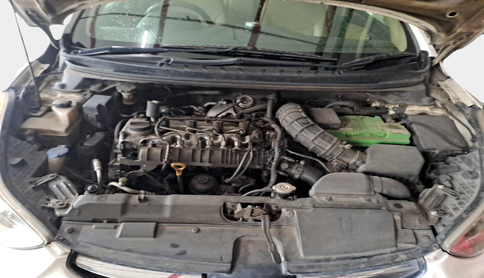 2013 Hyundai New Elantra 1.6 SX AT DIESEL, Diesel, Automatic, 1,76,799 km, exterior
