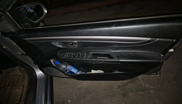 2015 Maruti Ciaz ZXI+ RS, Petrol, Manual, 1,18,329 km, interior