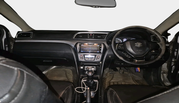 2015 Maruti Ciaz ZXI+ RS, Petrol, Manual, 1,18,329 km, interior