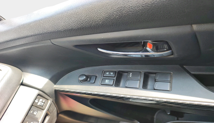 2015 Maruti S Cross ALPHA 1.3, Diesel, Manual, 71,917 km, interior