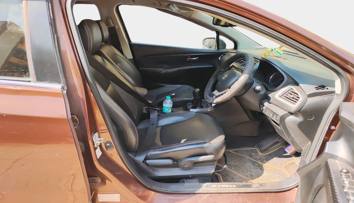 2015 Maruti S Cross ALPHA 1.3, Diesel, Manual, 71,917 km, interior