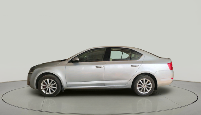 2016 Skoda Octavia STYLE PLUS AT 1.8 TSI, Petrol, Automatic, 1,21,804 km, exterior