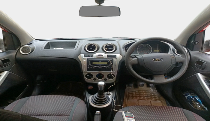 2011 Ford Figo ZXI 1.2 PETROL, Petrol, Manual, 1,21,930 km, interior