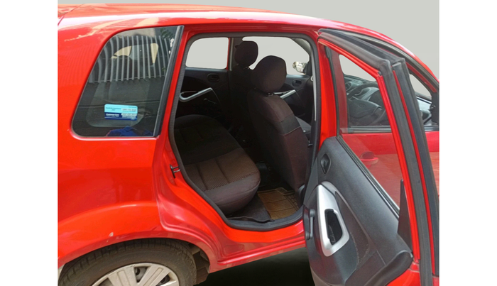 2011 Ford Figo ZXI 1.2 PETROL, Petrol, Manual, 1,21,930 km, interior