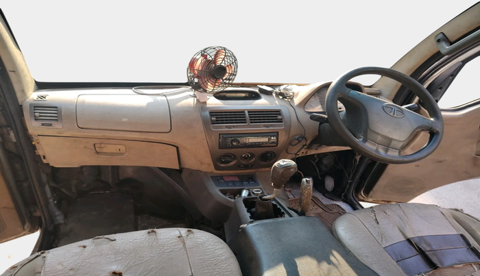 2012 Tata Venture GX 8 STR, Diesel, Manual, 87,630 km, interior