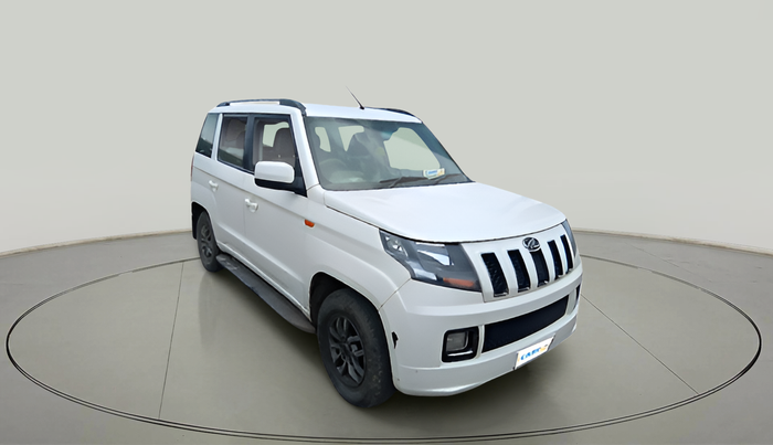 2018 Mahindra TUV300 T10, Diesel, Manual, 1,08,800 km, exterior