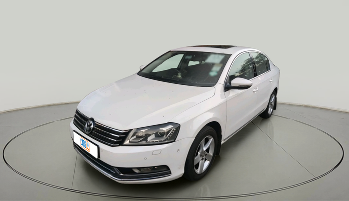 2011 Volkswagen Passat HIGHLINE DSG, Diesel, Automatic, 2,41,312 km, exterior