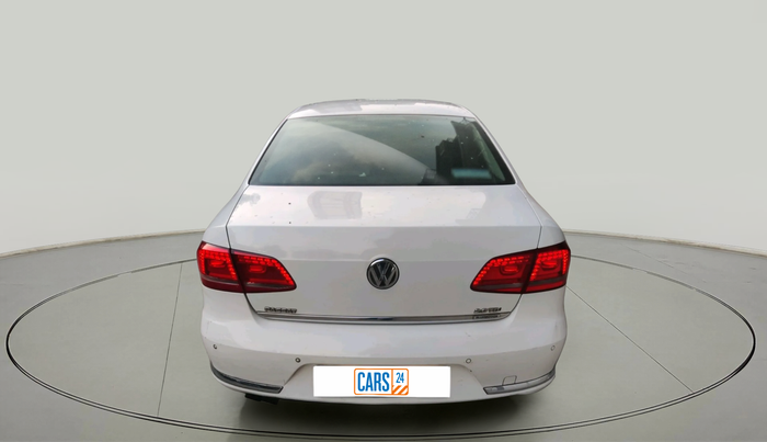 2011 Volkswagen Passat HIGHLINE DSG, Diesel, Automatic, 2,41,312 km, exterior