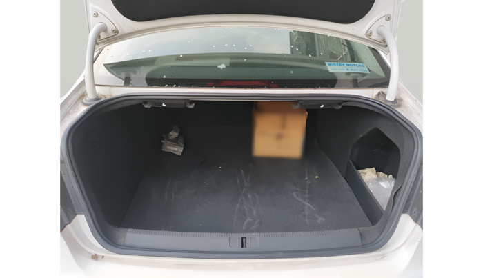 2011 Volkswagen Passat HIGHLINE DSG, Diesel, Automatic, 2,41,312 km, exterior