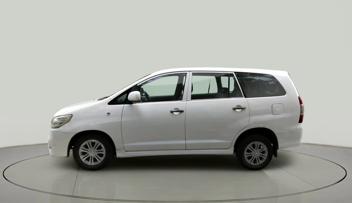 2014 Toyota Innova 2.5 GX 8 STR, Diesel, Manual, 1,64,692 km, exterior