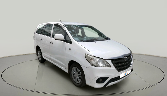 2014 Toyota Innova 2.5 GX 8 STR, Diesel, Manual, 1,64,692 km, exterior