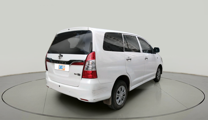 2014 Toyota Innova 2.5 GX 8 STR, Diesel, Manual, 1,64,692 km, exterior