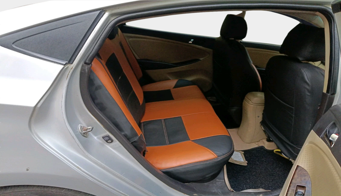 2011 Hyundai Verna FLUIDIC 1.6 CRDI SX, Diesel, Manual, 93,826 km, interior