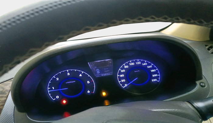 2011 Hyundai Verna FLUIDIC 1.6 CRDI SX, Diesel, Manual, 93,826 km, interior