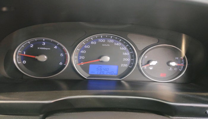 2011 Hyundai Santa Fe 2 WD, Diesel, Manual, 1,35,140 km, interior