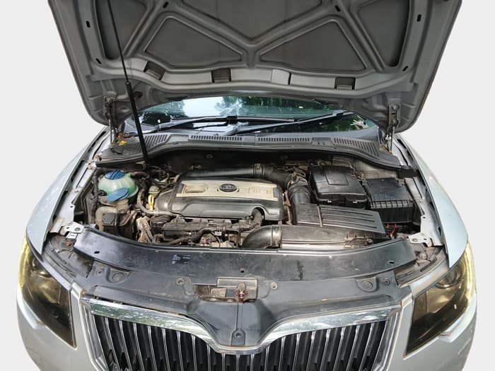 2015 Skoda Superb ELEGANCE 1.8 TSI AT, Petrol, Automatic, 72,020 km, exterior