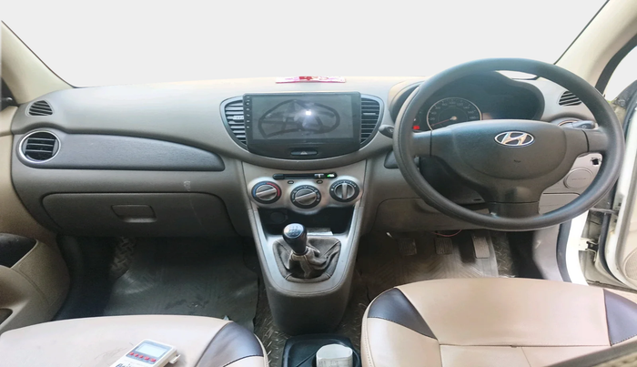 2011 Hyundai i10 MAGNA 1.1, Petrol, Manual, 73,046 km, interior