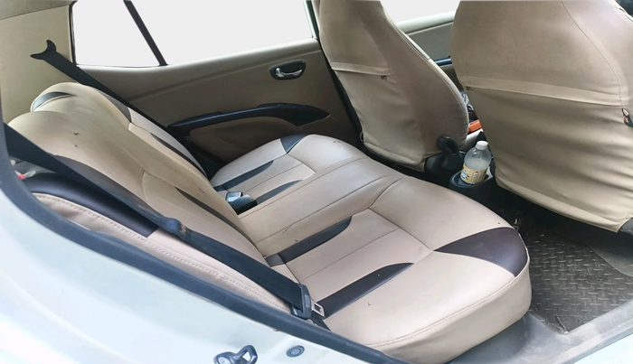 2011 Hyundai i10 MAGNA 1.1, Petrol, Manual, 73,046 km, interior