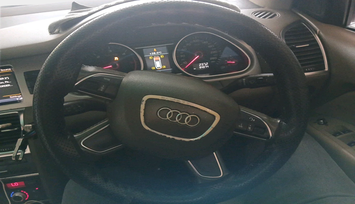 2011 Audi Q7 3.0 TDI QUATTRO, Diesel, Automatic, 94,075 km, interior