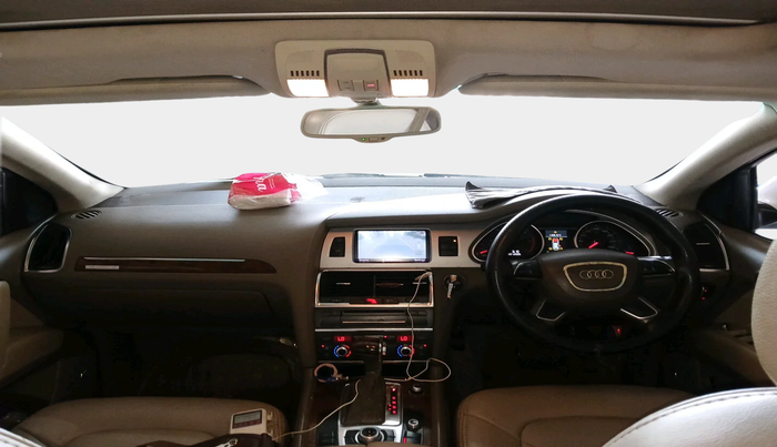 2011 Audi Q7 3.0 TDI QUATTRO, Diesel, Automatic, 94,075 km, interior