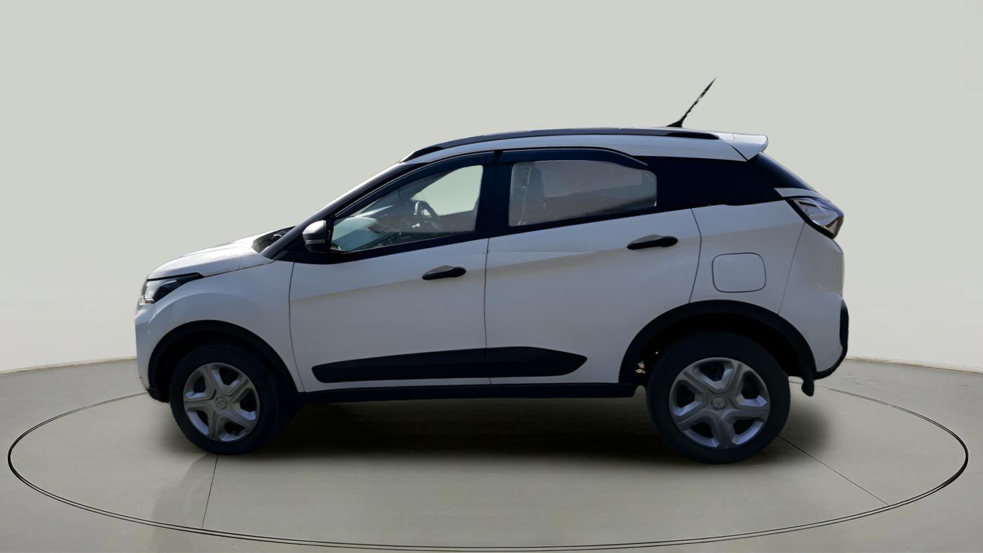 2023 Tata NEXON XM PETROL, Petrol, Manual, 35,001 km, exterior