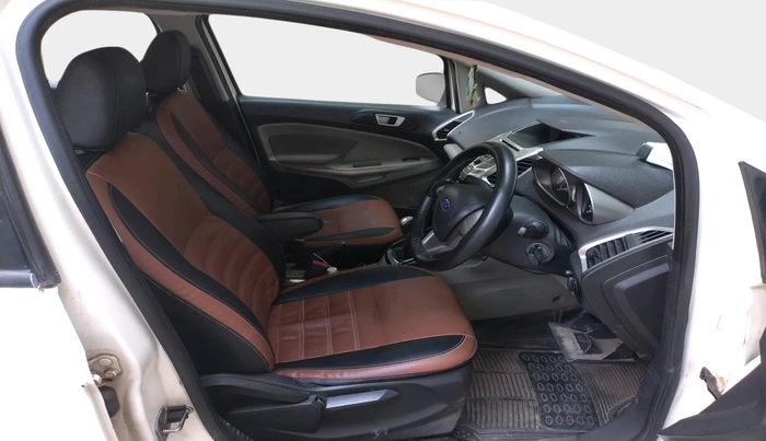 2014 Ford Ecosport TITANIUM 1.5L DIESEL, Diesel, Manual, 2,67,588 km, interior