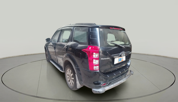 2016 Mahindra XUV500 W10 AT, Diesel, Automatic, 1,05,120 km, exterior