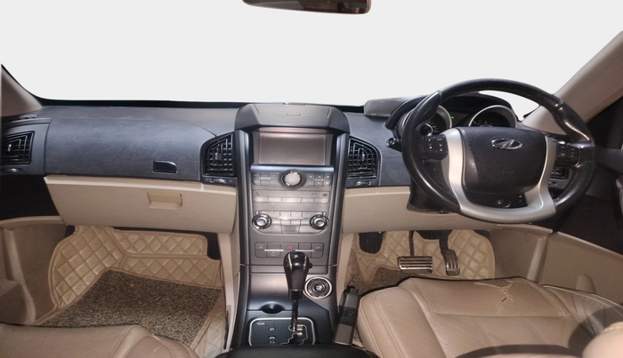 2016 Mahindra XUV500 W10 AT, Diesel, Automatic, 1,05,120 km, interior