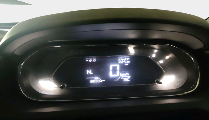 2024 Tata Tiago  XZA Plus CNG, Petrol, Automatic, 12,690 km, interior
