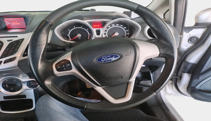 2011 Ford Fiesta TITANIUM PETROL, Petrol, Manual, 30,978 km, interior