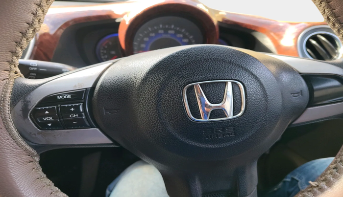 2015 Honda Mobilio 1.5L I-DTEC RS, Diesel, Manual, 1,23,119 km, interior