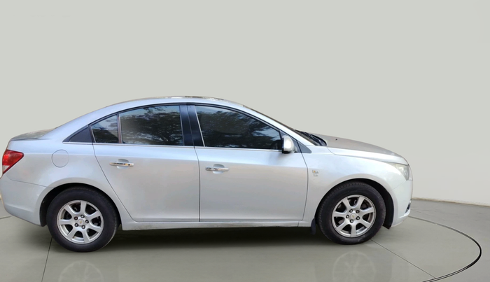 2011 Chevrolet Cruze LTZ AT, Diesel, Automatic, 1,18,219 km, exterior