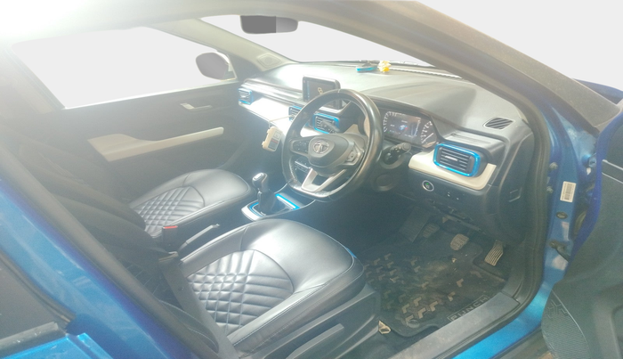 2021 Tata PUNCH CREATIVE IRA 1.2 RTN DUAL TONE, Petrol, Manual, 14,869 km, interior