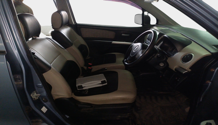 2013 Maruti Wagon R 1.0 VXI, Petrol, Manual, 27,360 km, interior
