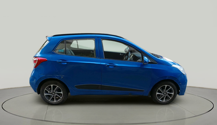 2017 Hyundai Grand i10 SPORTZ (O) AT 1.2 KAPPA VTVT, Petrol, Automatic, 1,10,953 km, exterior