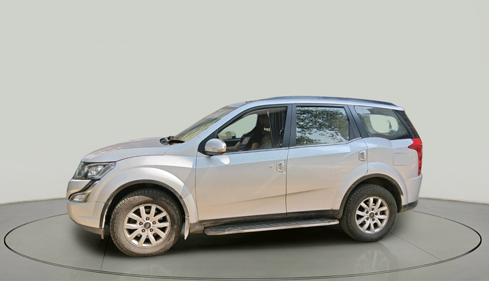 2016 Mahindra XUV500 W10 AT, Diesel, Automatic, 85,729 km, exterior