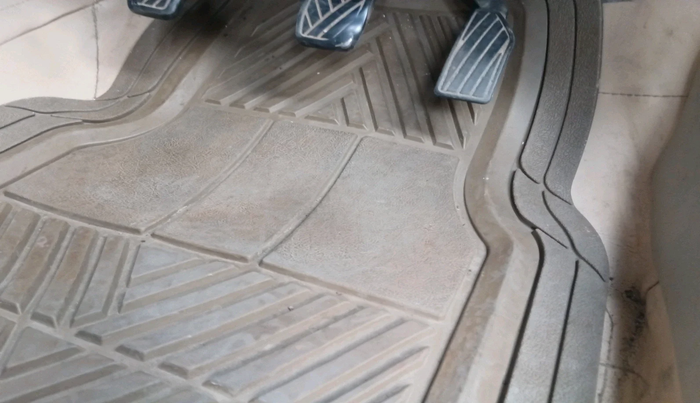 2013 Maruti Ertiga VDI, Diesel, Manual, 96,667 km, interior