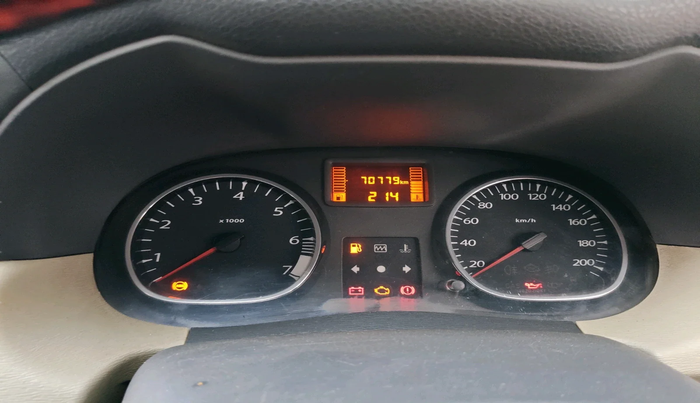 2014 Renault Duster RXL PETROL, Petrol, Manual, 70,779 km, interior