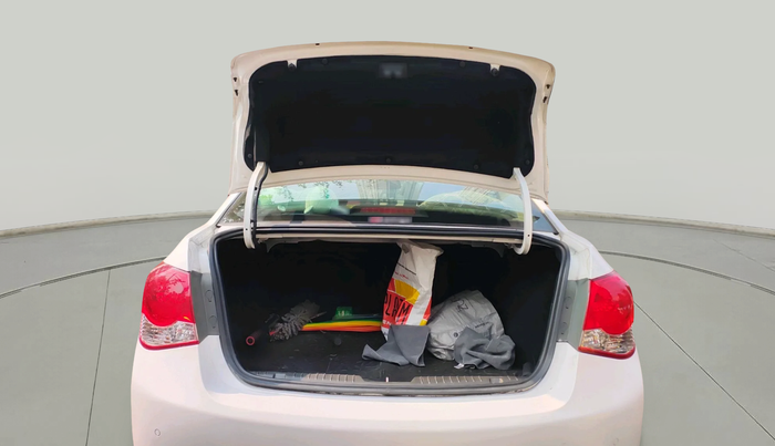 2015 Chevrolet Cruze LTZ AT, Diesel, Automatic, 68,453 km, exterior